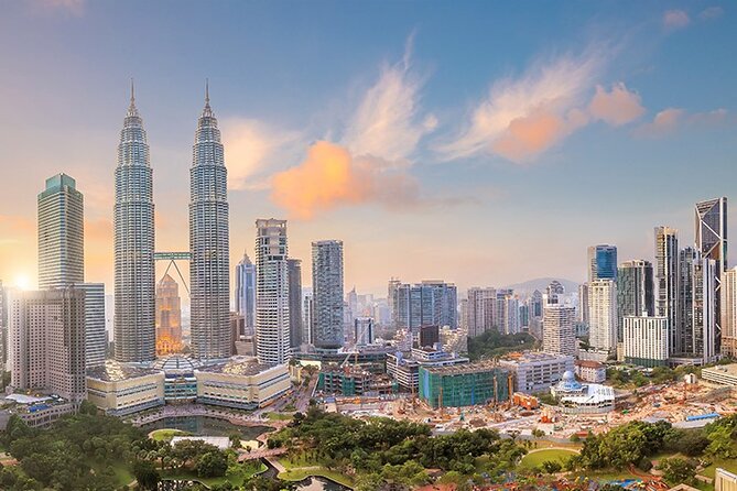 Malaysia Petronas Twin Tower Observation Deck E-Tickets - When Weather Helps or Hurts the Visit