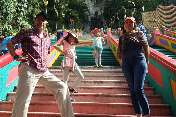 Malaysia's Countryside & Batu Caves Tour - Batik CHONG and Malaysian fabric traditions