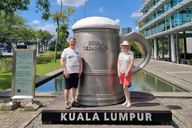 MALAYSIAN CULTURE, TRADITION and NATURE TOUR (All in One Day) - Sri Maha Mariamman Temple and Thean Hou Temple