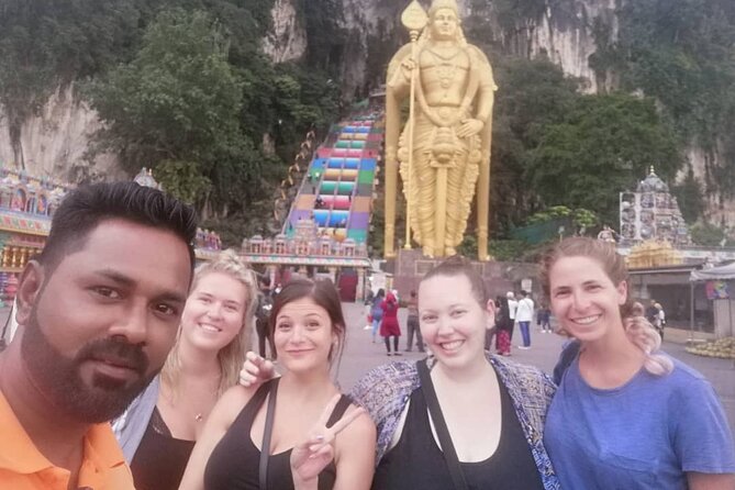 MALAYSIAN CULTURE, TRADITION and NATURE TOUR (All in One Day) - The royal gate and Malaysia’s constitutional monarchy