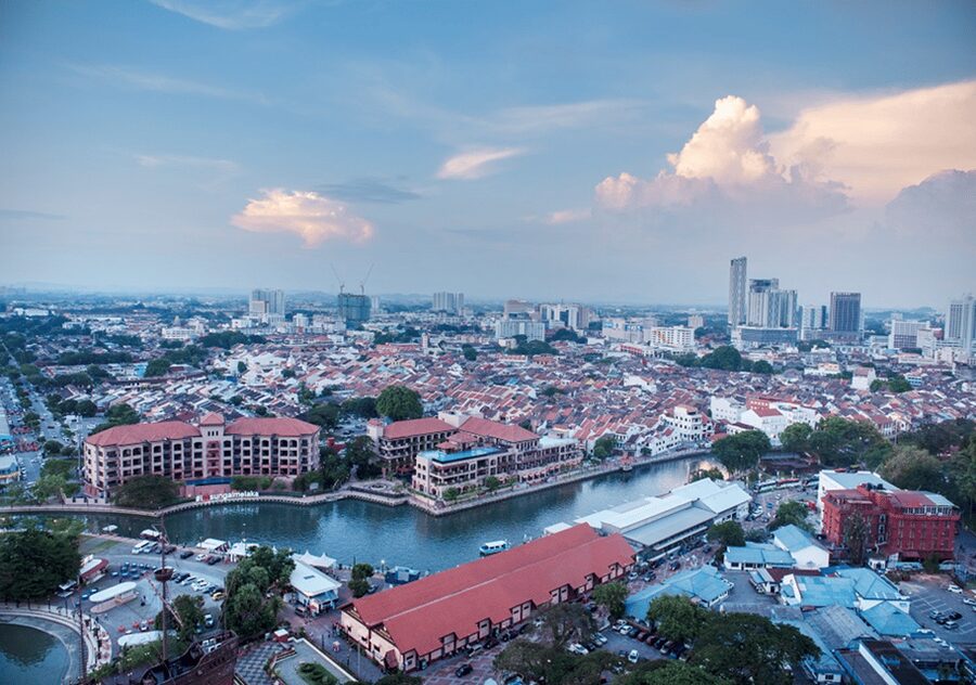Melaka: Menara Taming Sari Tower E-Ticket - Queues, Boarding, and Shared Cabin Practicalities