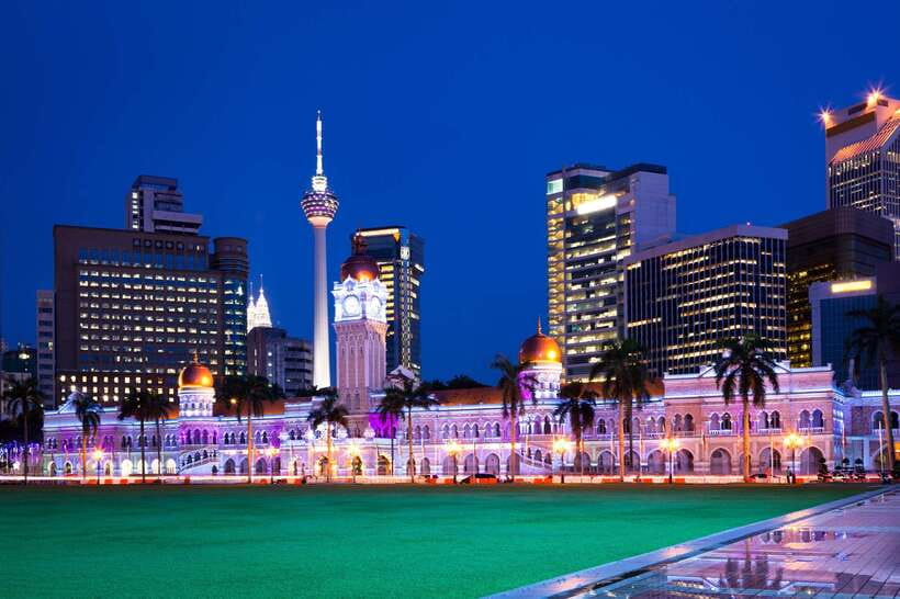 Night Tour of Petronas Twin Towers, Kuala Lumpur - Chinatown and Petaling Street after dark