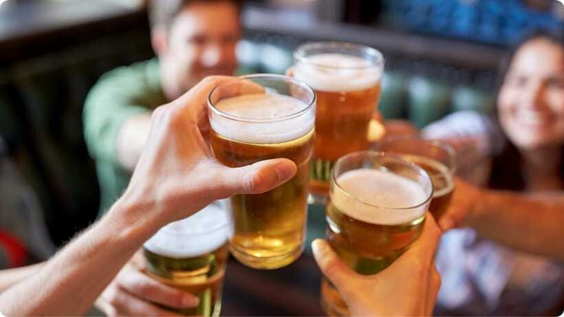 Nomadic Nightfall: Kuching Pub Crawl Adventure - What the guide adds to the night