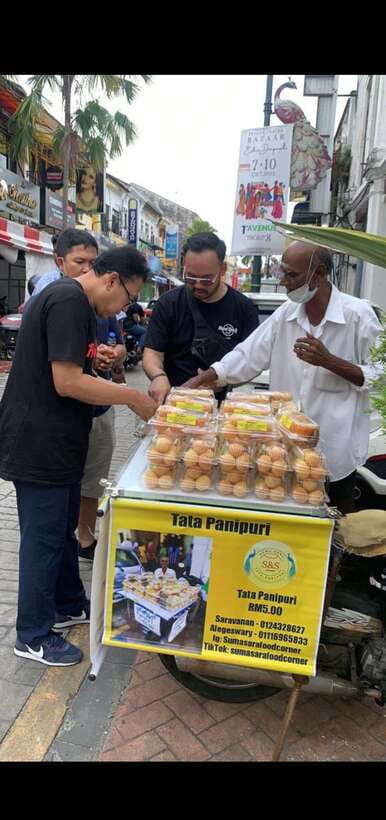 Penang: Exciting Local Half Day Private tour 6-10pax(5Hours) - Pickup, vehicle comfort, and group size