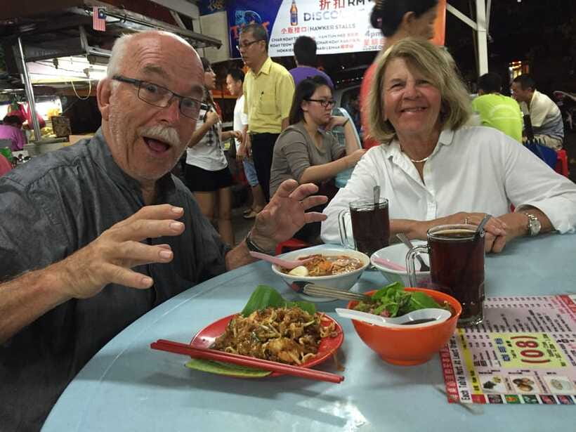 Penang: Georgetown Foodie Walking Tour with a Cocktail - Finishing with a cocktail or mocktail