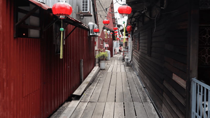 Penang: Georgetown Foodie Walking Tour with a Cocktail - Who will enjoy this four-hour walk?