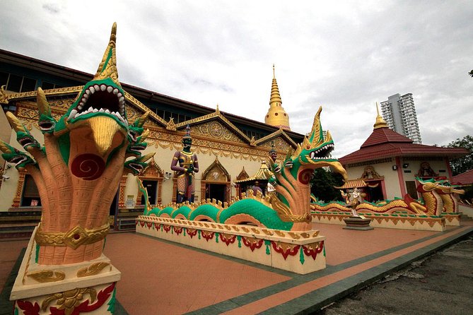 Penang Half Day City Tour with The Top Komtar - Two hours at The TOP Komtar finish the tour on a high note