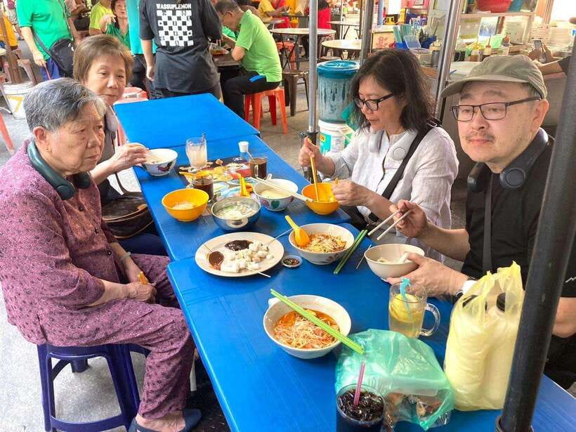 Penang Island: Street Food Walking Tour - Penang Asam Laksa, Not the Kuala Lumpur Version