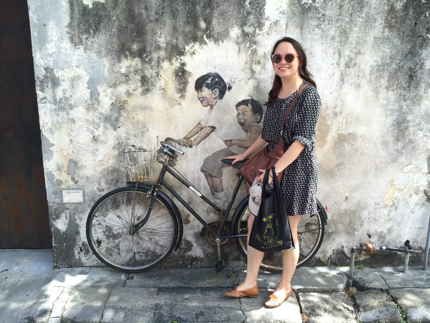 Penang Island: Street Food Walking Tour - Moh Teng Pheow and Nyonya Kuey
