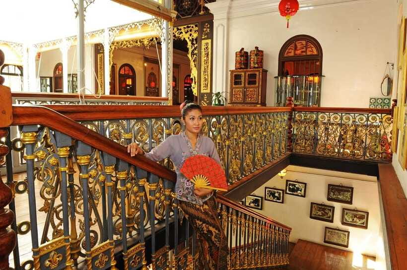 Penang: Top Seven Wonders Of Penang Private Exploration Tour - Fort Cornwallis and the British colonial past