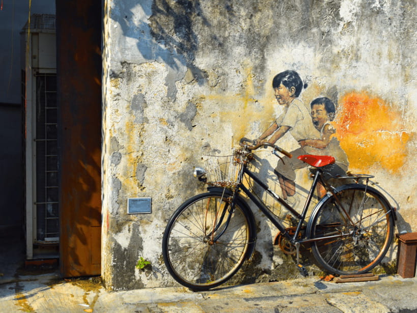 Penang: Trishaw Ride and Hawker Center Food Tour - Who should book this experience?