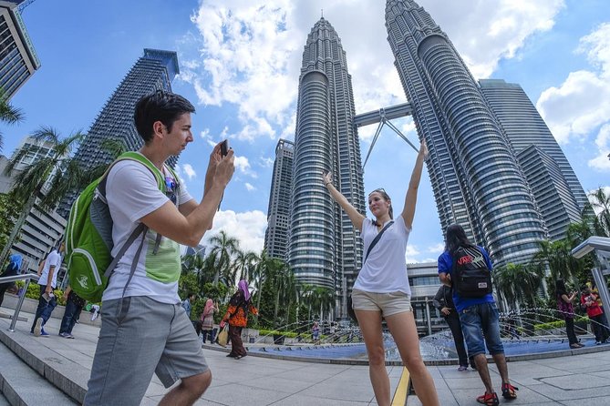 Petronas Twin Tower Tickets & Top Ten Wonder of Kuala Lumpur Tour - KL Tower gives you a different view