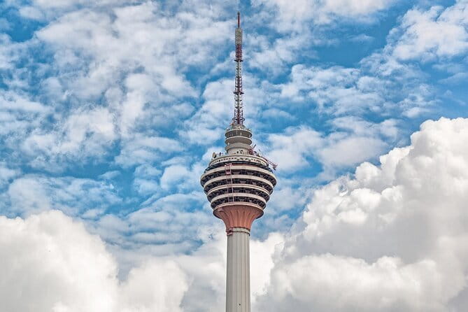 Petronas Twin Towers Special Entrance & Dining With Expert Guide - Petrosains adds value for families