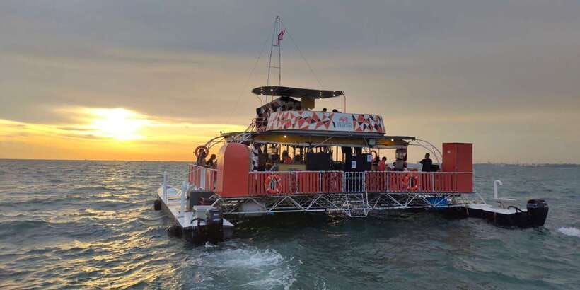 Port Dickson: Dragon Sunset Cruise with Salt Water Jacuzzi - The sunset timing and best photo window