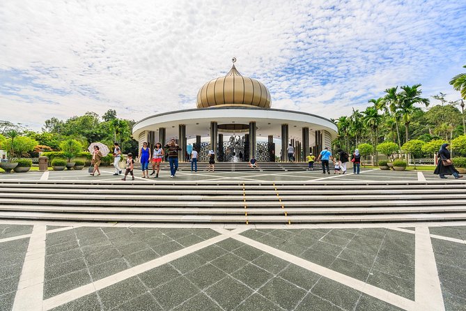 Private Day Kuala Lumpur Photographic Tour With Petronas Twin Tower & Batu Caves - Merdeka Square: colonial buildings beside modern Kuala Lumpur