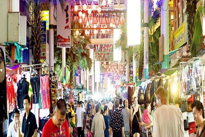 Private Half-Day Batu Caves and Cutural Tour in Kuala Lumpur - How the private format affects the day