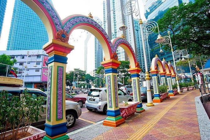 Private Half-Day Cultural Tour in Kuala Lumpur - Batu Caves: a strong first stop outside central Kuala Lumpur