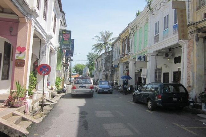 Private Half-Day Penang Highlights City Tour - Kuan Ying Teng shows George Town’s religious mix