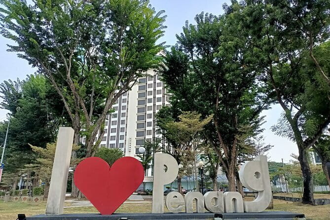 Private Half-Day Penang Hill and Kek Lok Si Temple Tour - Practical details before you go