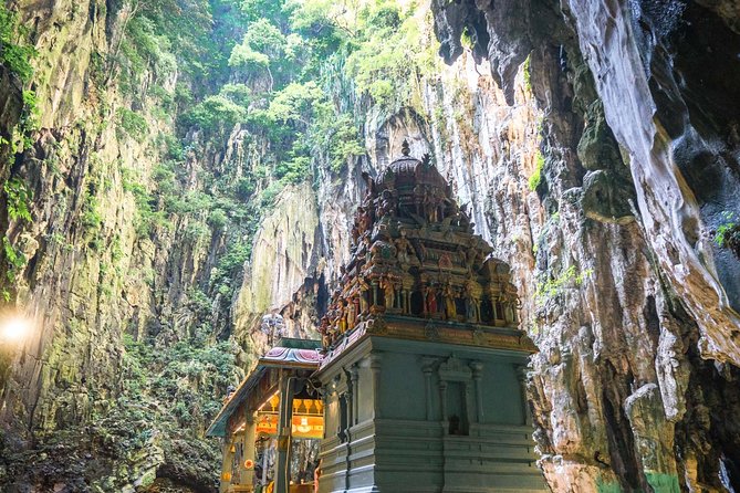 Private Kanching Waterfalls with Batu Caves & Ramayana Caves Tour - What the private vehicle adds
