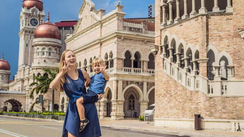 Private KL City Tour with Petronas Twin Towers & Batu Caves - Is $186 per person good value?