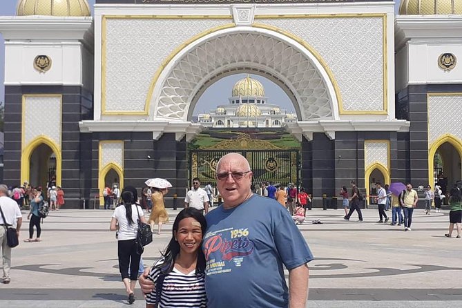 Private Layover Tour from Airport : Best of Kuala Lumpur - Central Market: the best place to slow down