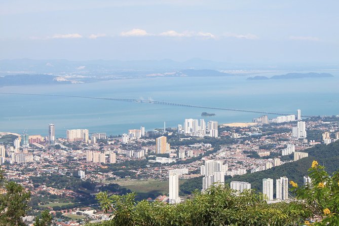 Private Penang Hill and Temple - How Much Guide Commentary Should You Expect?