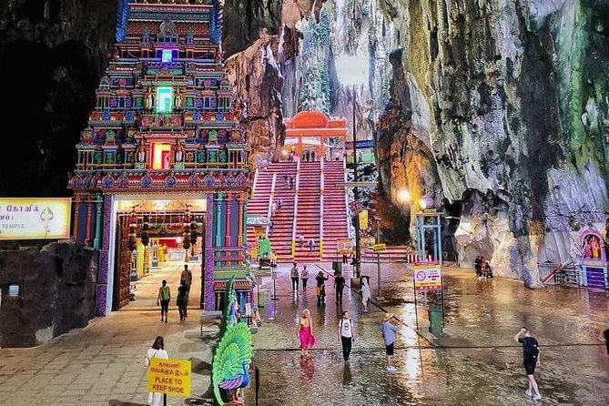Private Tour: 2 in 1 Kuala Lumpur & Malacca Historical Day Tour - Istana Negara and the Malaysian royal system