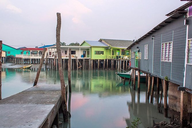 Private Tour: Crab Island Sightseeing Boat Ride and Seafood Lunch - Timing, cancellation, and small practical details