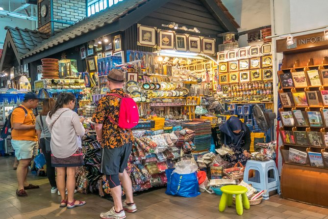 Private Tour: Half-Day Shopping and Market Exploration in Kuala Lumpur - Jalan Masjid India: a short look at a local street market
