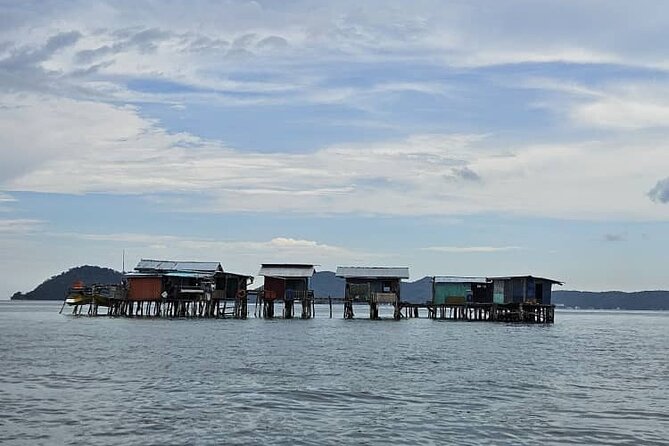 Private Tour Kampung Gipsi Sabah Cultural Village Kota Kinabalu - Pulau Gaya’s raw water village