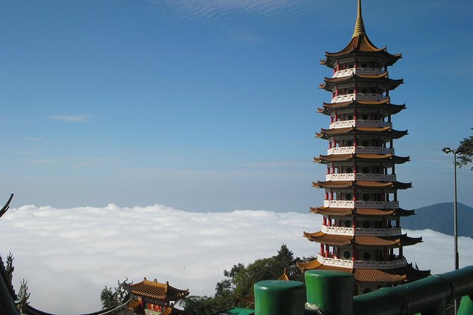 Private Tour with Local Host : Genting Highlands Day Tour enroute Batu Caves - Spending three hours at cool Genting Highlands