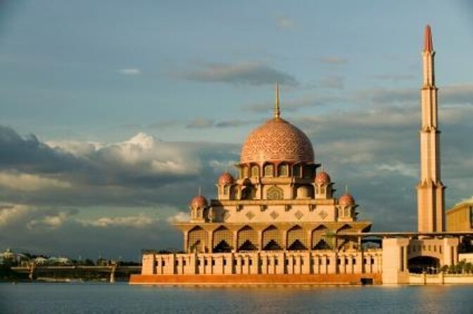 Putrajaya, Batu Caves And Kuala Lumpur Full-day City Tour - Petronas Twin Towers and KL Tower from the outside
