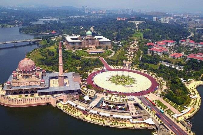Putrajaya Tour with Traditional Boat Cruise & Pink Mosque (Private) - The Convention Centre and Putrajaya from above