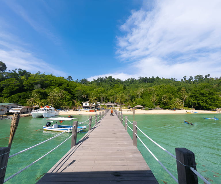 Sabah: Dreamer Island Snorkeling Day Tour Ticket - Leaving Kota Kinabalu for Star Marina