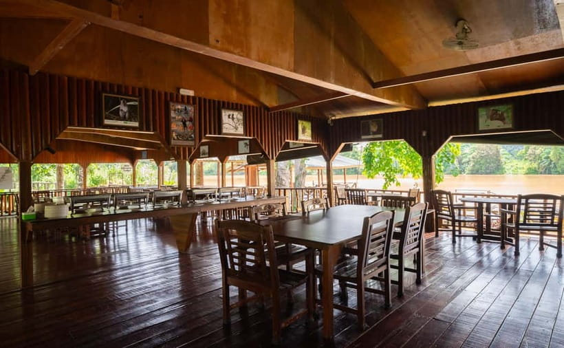 Sandakan: Kinabatangan River Wildlife Cruise with Lunch - Welcome tea and the short Bilit briefing