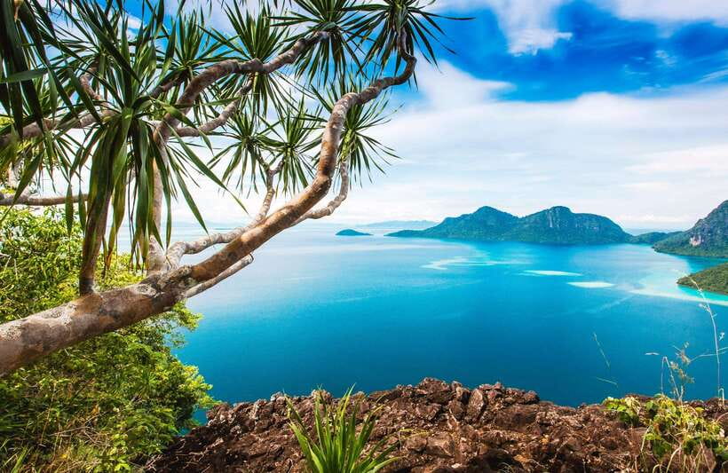 Semporna: Bohey 3 Islands Hike, Snorkel/Dive Tour with Lunch - From Semporna Jetty to the Tun Sakaran Marine Park