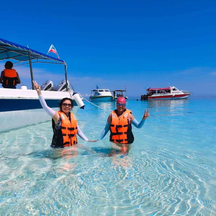 Semporna: Explore 3 Islands Tour Snorkel or Dive & Lunch - Pandanan: the final chance to get in the water