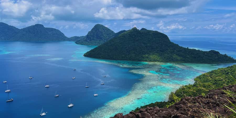 Semporna : Island Hopping Semporna Adventure - Bohey Dulang and the 40-minute climb