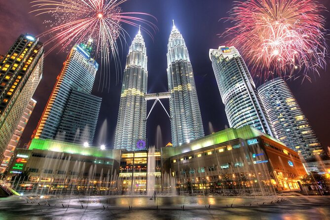 Sky-High Dining Experience at the Iconic Petronas Twin Towers - Key points before you book