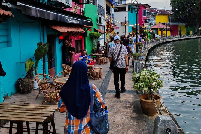 Small Group Melaka After Dark Food Tour - Jalan Bunga Raya and Melaka’s street-food side