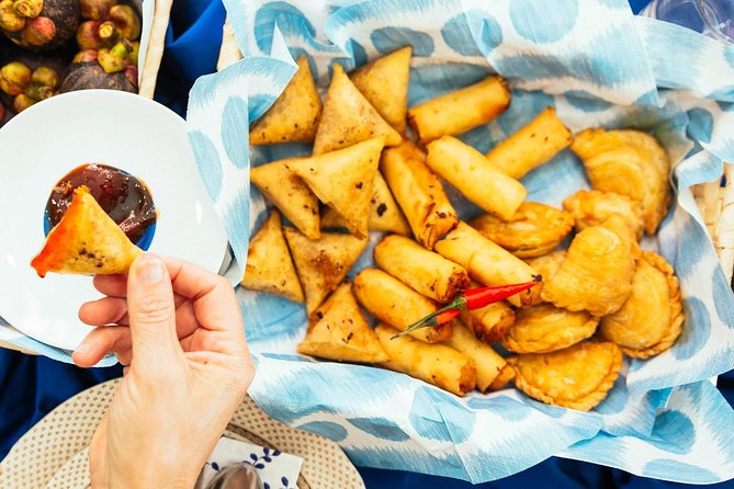 The 10 Tastings of Kuala Lumpur With Locals: Private Street Food Tour - Petaling Street: Kuala Lumpur’s first serving