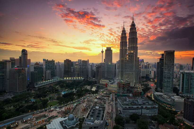 The Great Kuala Lumpur Tour with KL Tower Ticket & Lunch - Why this tour suits a first day in Kuala Lumpur