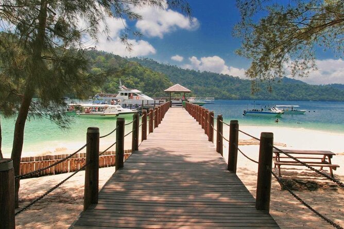 Tunku Abdul Rahman Park 2 Islands Hopping Tour from Kota Kinabalu - What the guide adds