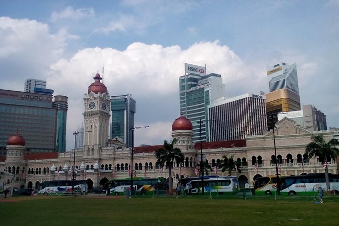 Wonders of Kuala Lumpur City & Countryside + Batu Caves (Private Guided Tour) - What this Kuala Lumpur day covers