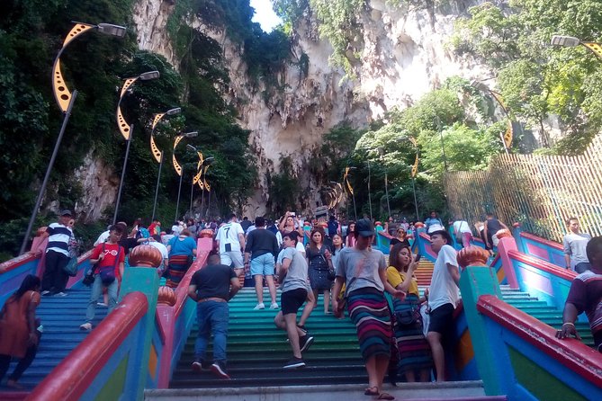Wonders of Kuala Lumpur City & Countryside + Batu Caves (Private Guided Tour) - A short visit to the National Mosque